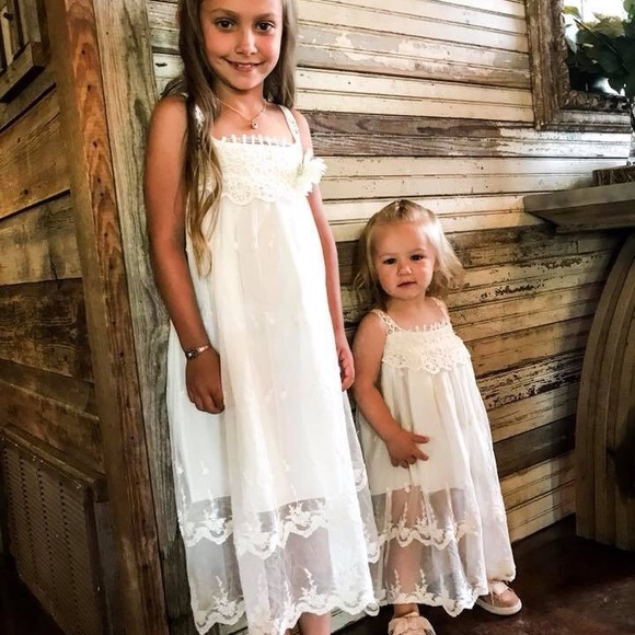 18 months lace flower girls dress - Picture 4 of 4